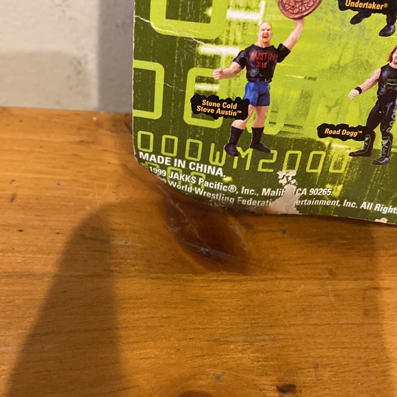 Wrestlemania  World Wrestling Federation 2000 Stone Cold Steve Austin Figure NIP - Picture 8 of 10